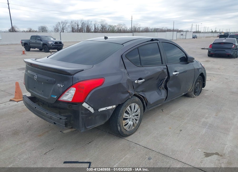 2015 NISSAN VERSA 1.6 SV VIN: 3N1CN7AP8FL872752