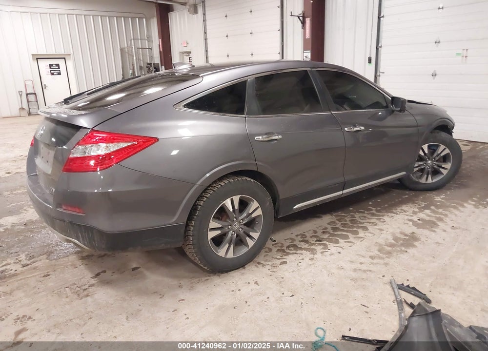 2015 HONDA CROSSTOUR EX-L V6 VIN: 5J6TF2H54FL001323