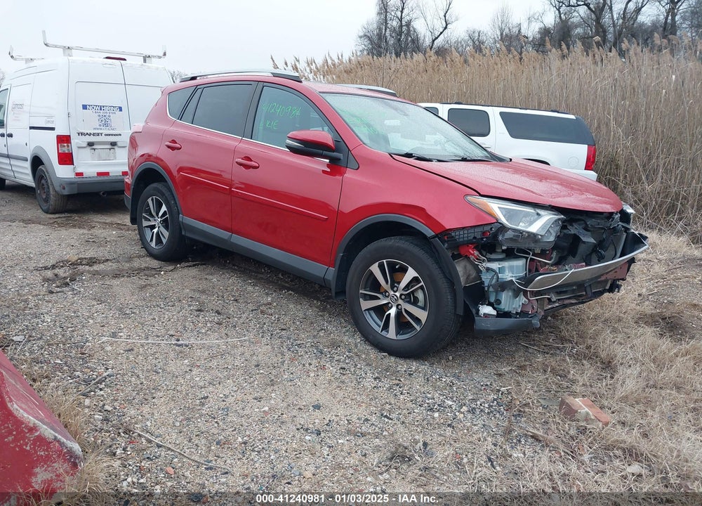 2017 TOYOTA RAV4 XLE VIN: 2T3RFREVXHW684612