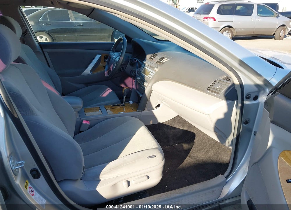 2007 TOYOTA CAMRY XLE VIN: JTNBE46K073061640