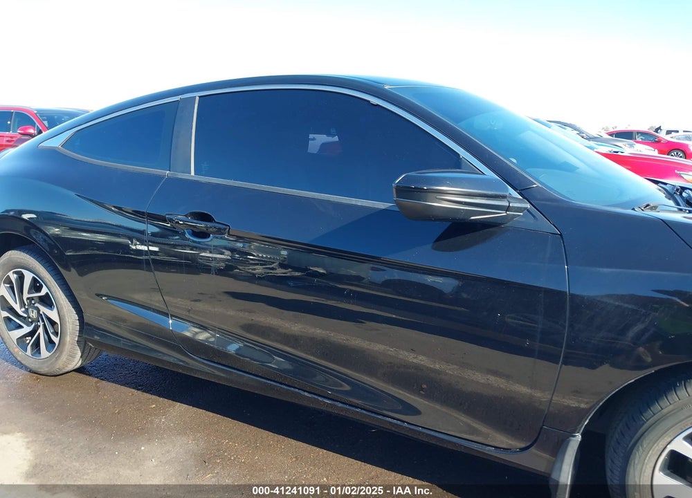 2016 HONDA CIVIC VIN: 2HGFC4B57GH304905