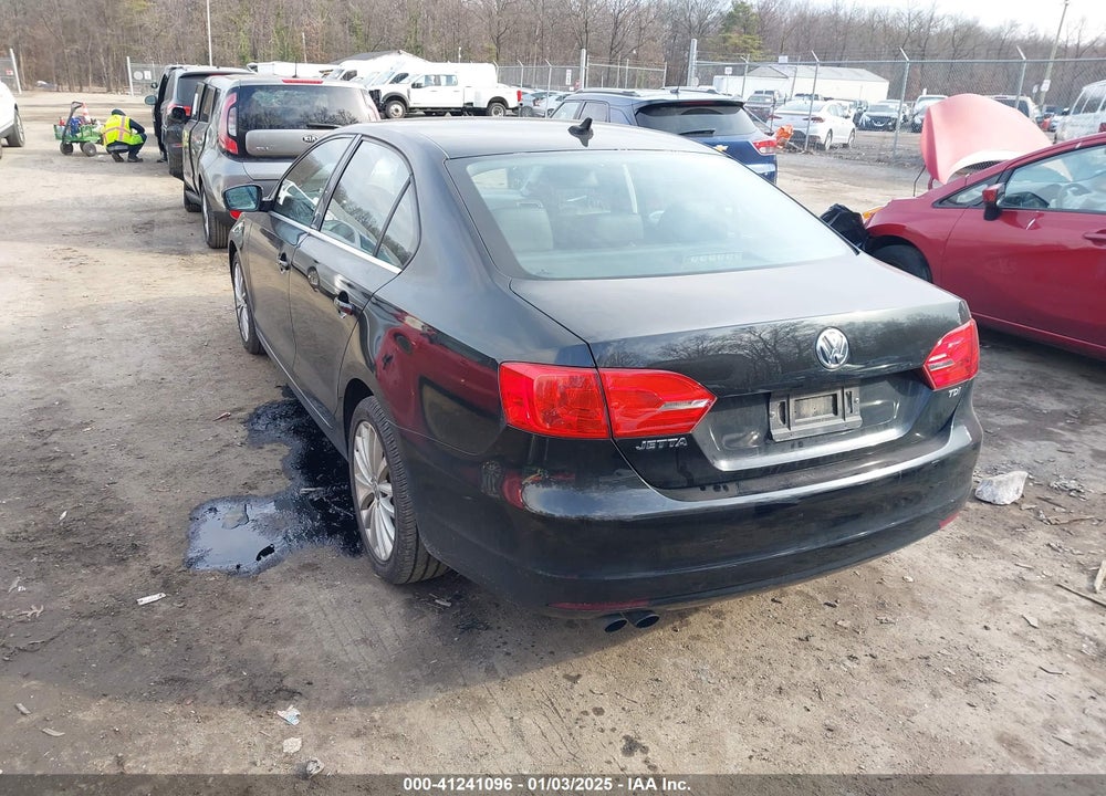 2013 VOLKSWAGEN JETTA VIN: 3VWLL7AJ5DM387729
