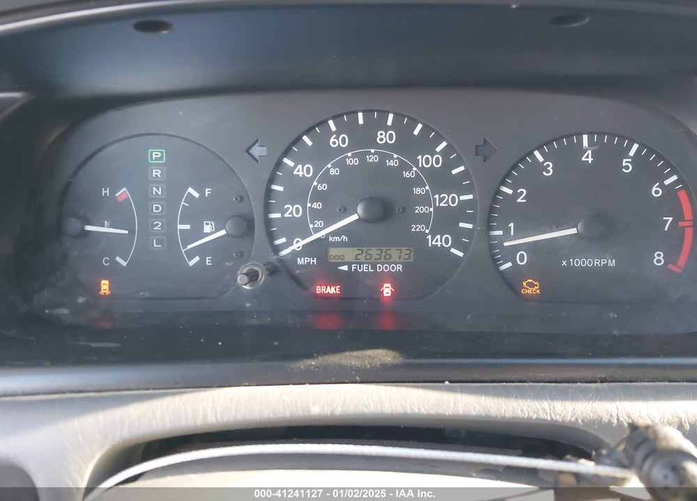 2000 TOYOTA CAMRY LE VIN: JT2BG22K3Y0463740