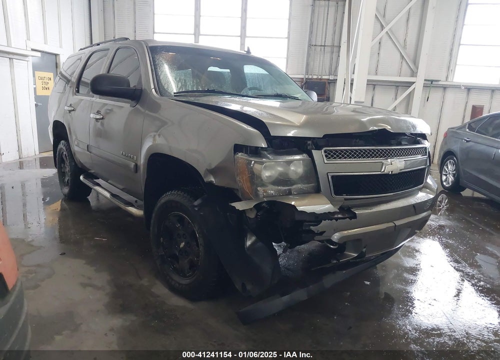 2008 CHEVROLET TAHOE LT VIN: 1GNFK13018R248892