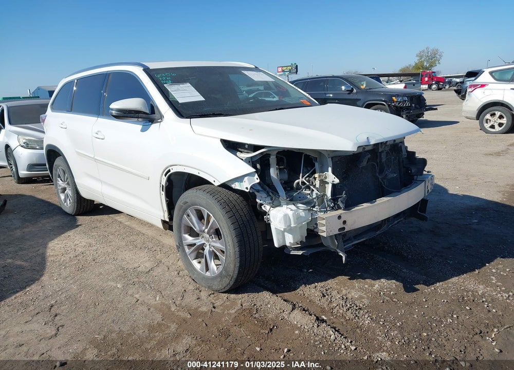 2015 TOYOTA HIGHLANDER XLE V6 VIN: 5TDKKRFH0FS119192