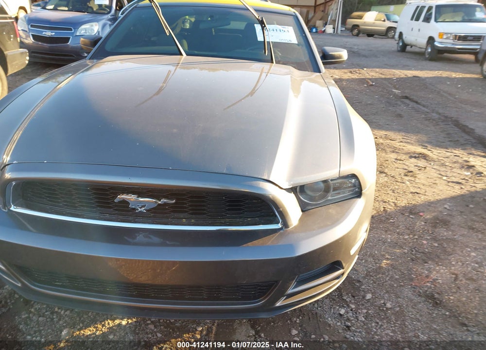 2014 FORD MUSTANG V6 VIN: 1ZVBP8EM2E5205938