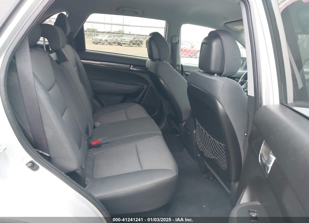 2012 KIA SORENTO LX VIN: 5XYKT3A18CG193151