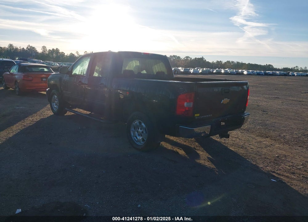 2013 CHEVROLET SILVERADO 1500 LT VIN: 3GCPCSE07DG104268