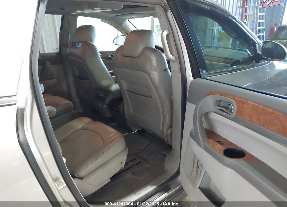2008 BUICK ENCLAVE CXL VIN: 5GAEV23778J112765