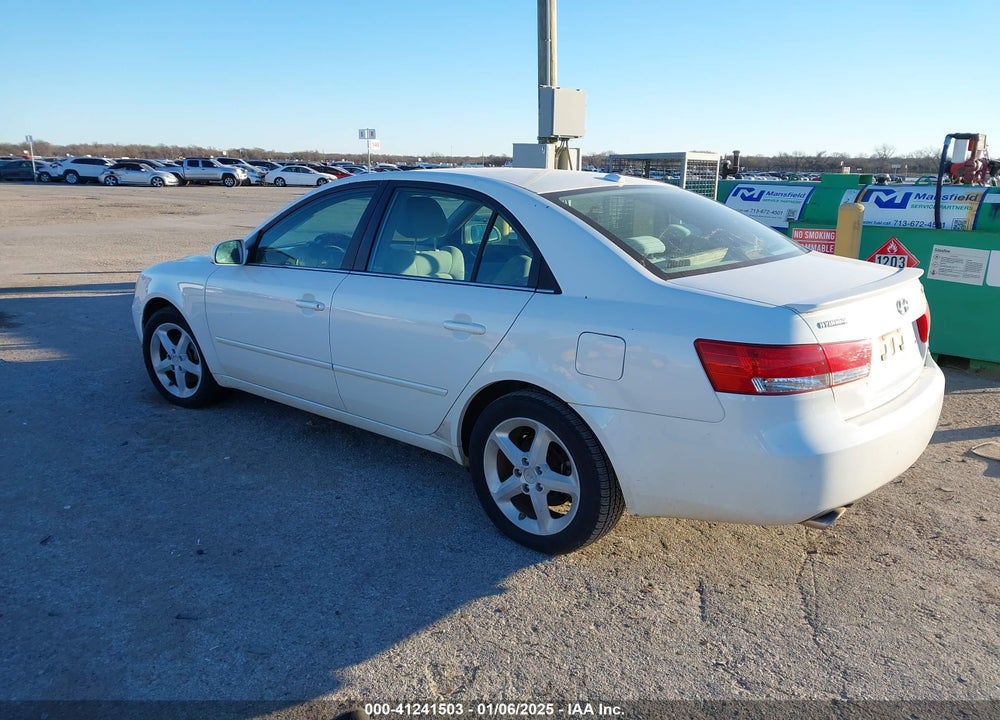 2008 HYUNDAI SONATA LIMITED V6/SE V6 VIN: 5NPEU46F58H400390