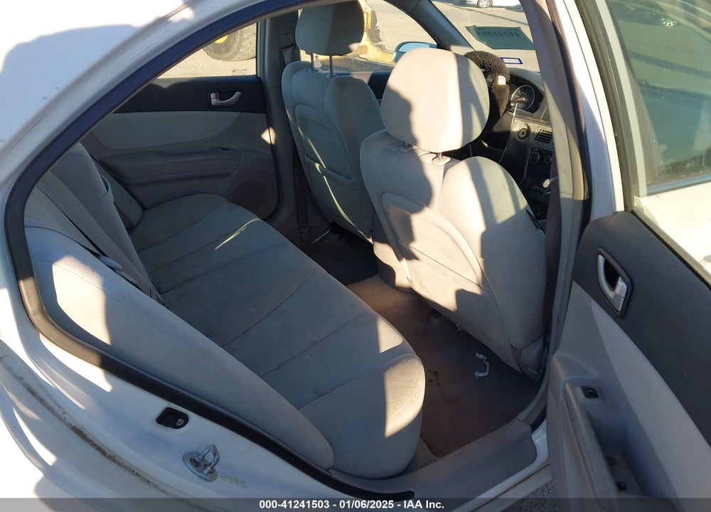2008 HYUNDAI SONATA LIMITED V6/SE V6 VIN: 5NPEU46F58H400390