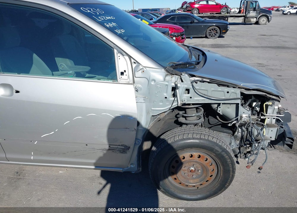2004 TOYOTA SIENNA LE VIN: 5TDZA23C54S128209