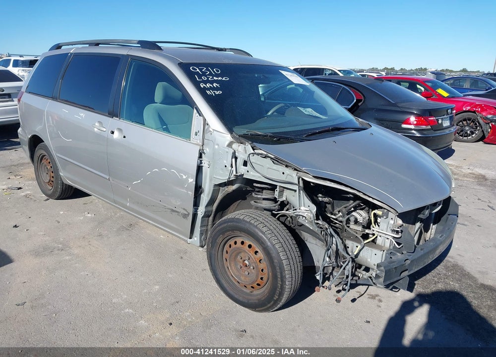 2004 TOYOTA SIENNA LE VIN: 5TDZA23C54S128209