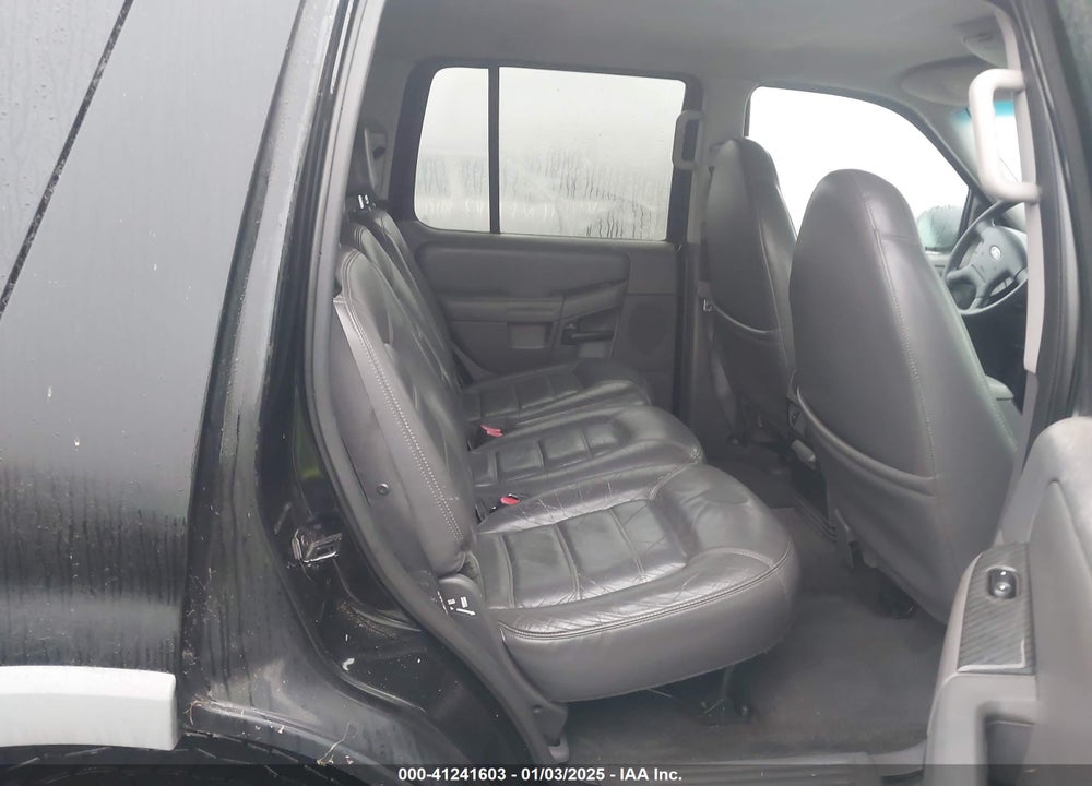 2002 FORD EXPLORER XLT VIN: 1FMZU63E82ZC06084