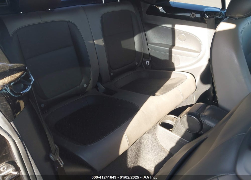 2013 VOLKSWAGEN BEETLE VIN: 3VW7T7ATXDM833621
