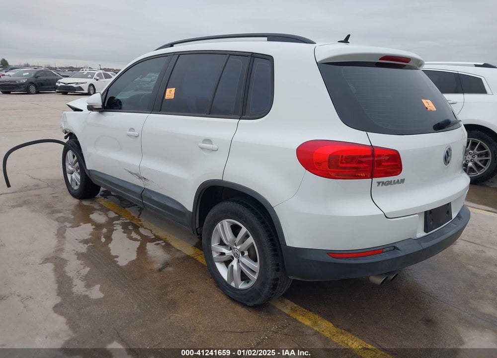 2016 VOLKSWAGEN TIGUAN S VIN: WVGAV7AX7GW587651