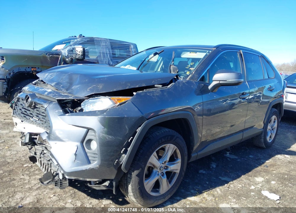 2019 TOYOTA RAV4 XLE VIN: JTMW1RFVXKD010321