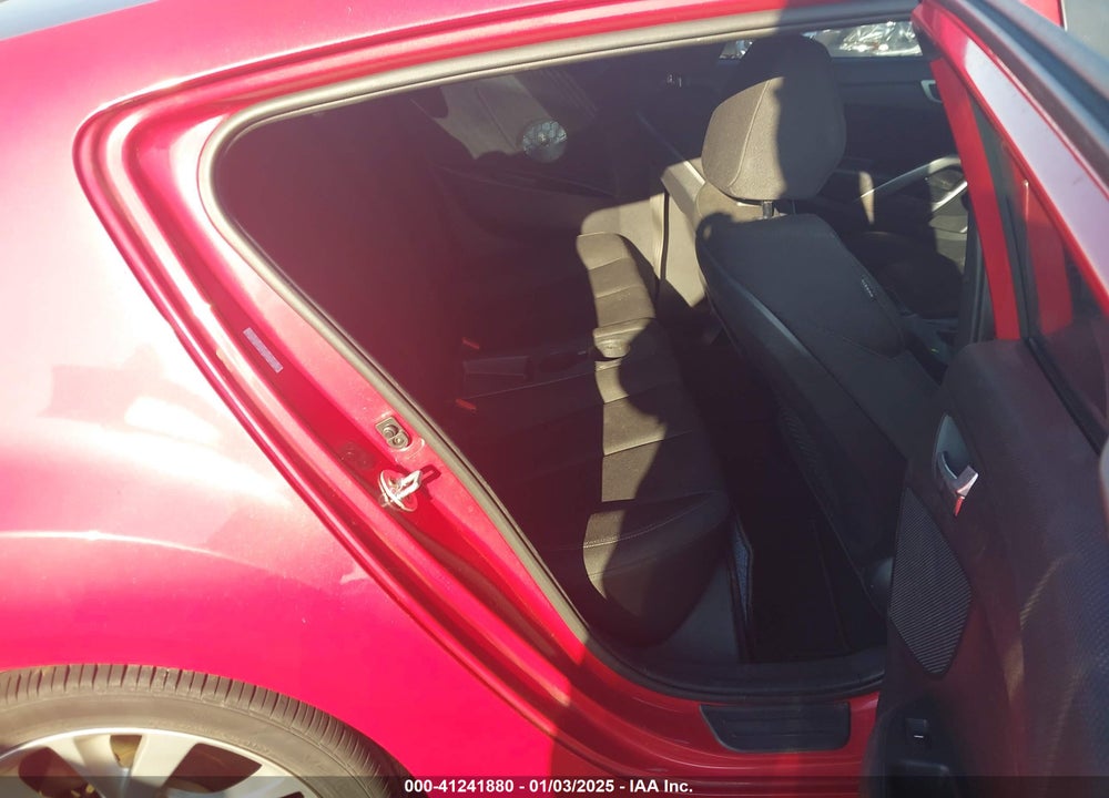 2016 HYUNDAI VELOSTER VIN: KMHTC6ADXGU275964