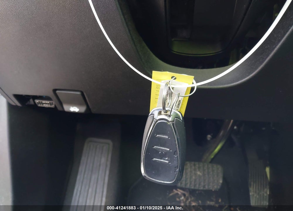 2018 CHEVROLET EQUINOX LT VIN: 2GNAXJEV9J6302736