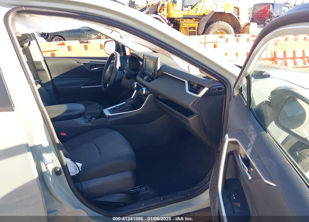 2020 TOYOTA RAV4 HYBRID XLE VIN: 4T3R6RFV3LU005450