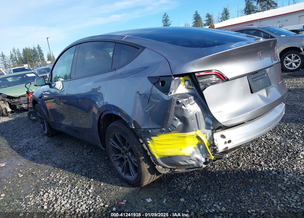 2024 TESLA MODEL Y VIN: 7SAYGAEE0RF177075