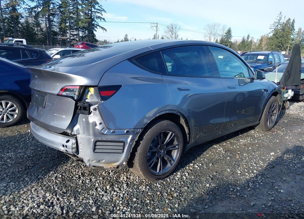 2024 TESLA MODEL Y VIN: 7SAYGAEE0RF177075