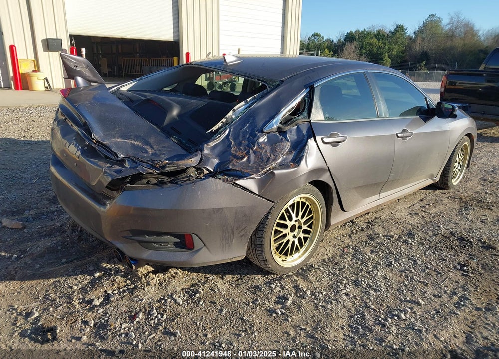 2017 HONDA CIVIC VIN: 19XFC2F75HE008177
