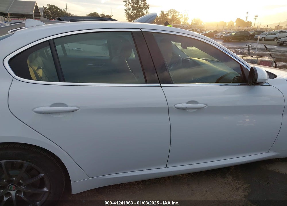 2019 ALFA ROMEO GIULIA RWD VIN: ZARFAMAN5K7621369