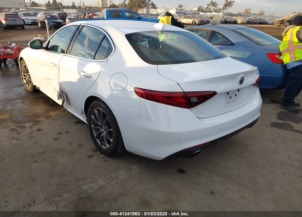 2019 ALFA ROMEO GIULIA RWD VIN: ZARFAMAN5K7621369