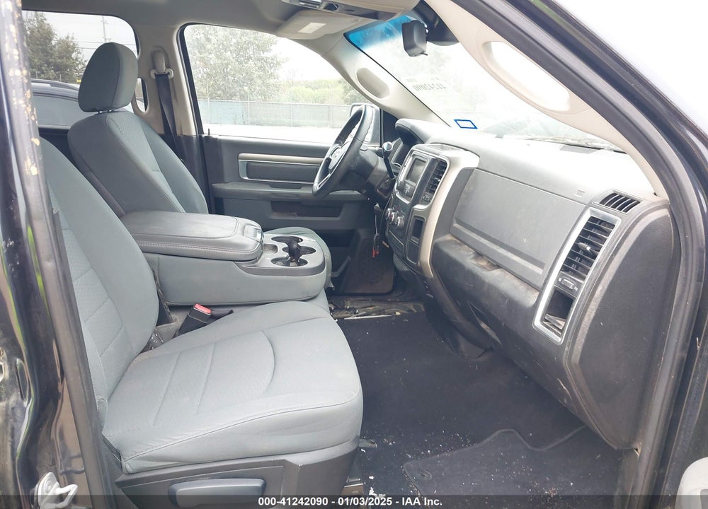 2013 RAM 1500 SLT VIN: 1C6RR6GP1DS658933