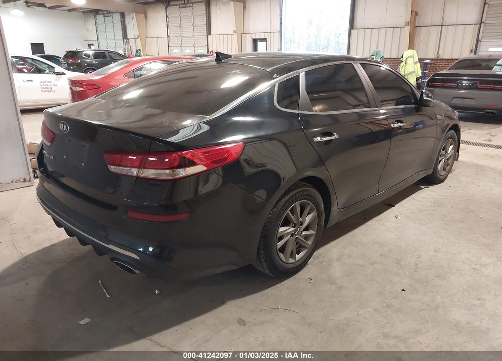 2019 KIA OPTIMA VIN: 5XXGT4L35KG329510