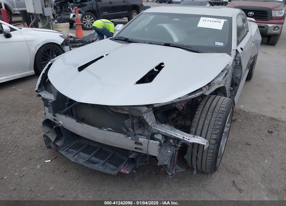 2018 CHEVROLET CAMARO VIN: 1G1FF1R72J0176203