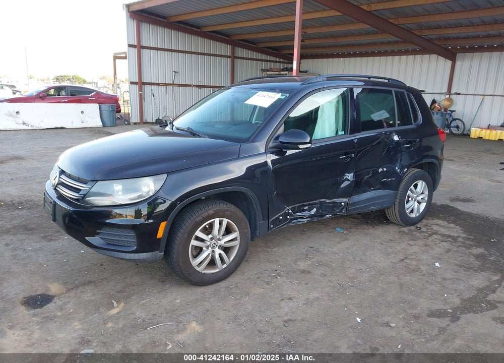 2015 VOLKSWAGEN TIGUAN S VIN: WVGAV7AX0FW615093