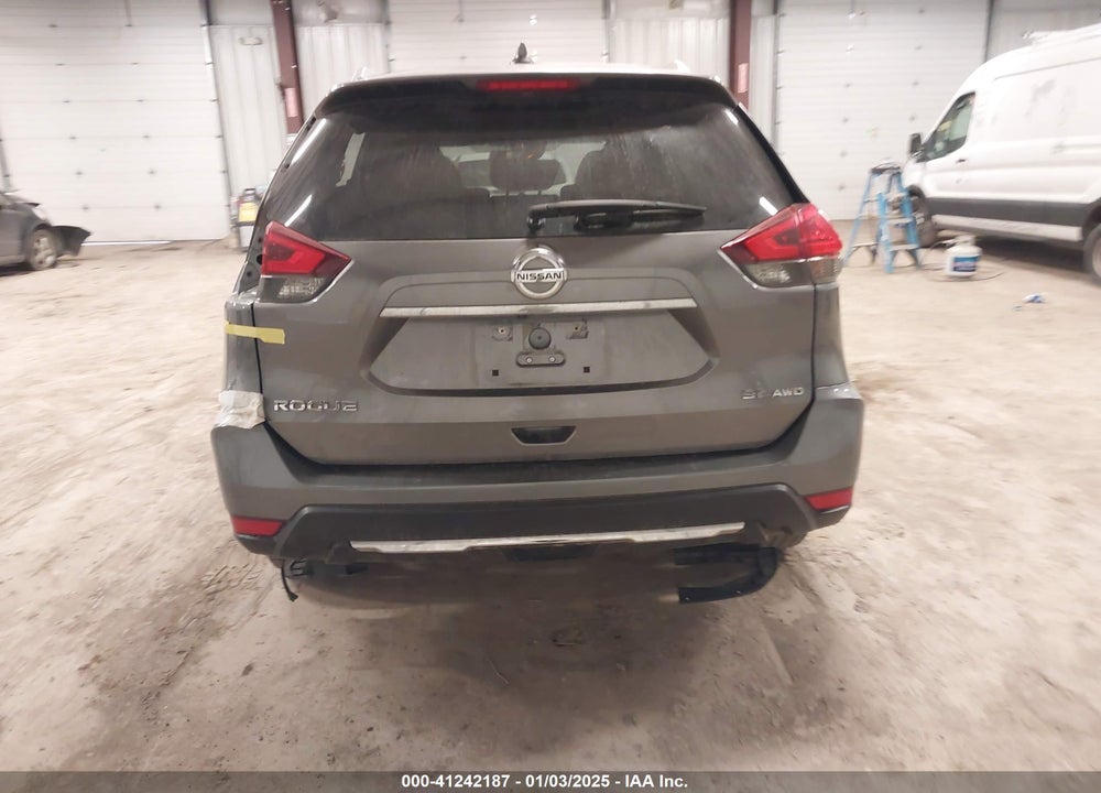 2017 NISSAN ROGUE SL VIN: JN8AT2MVXHW271870
