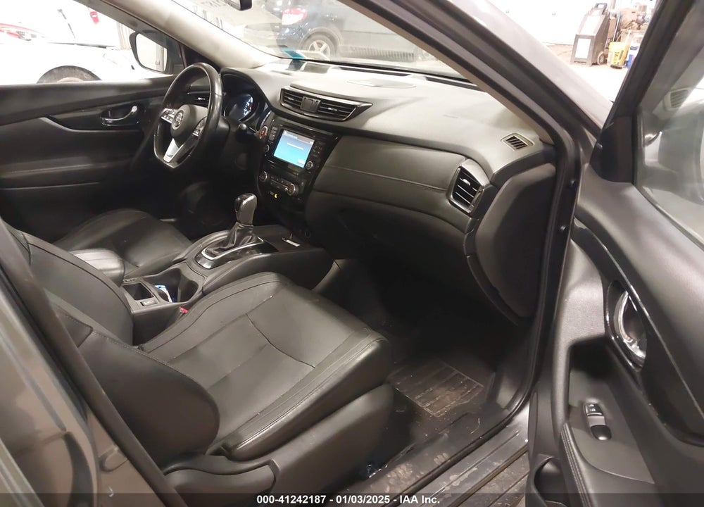 2017 NISSAN ROGUE SL VIN: JN8AT2MVXHW271870