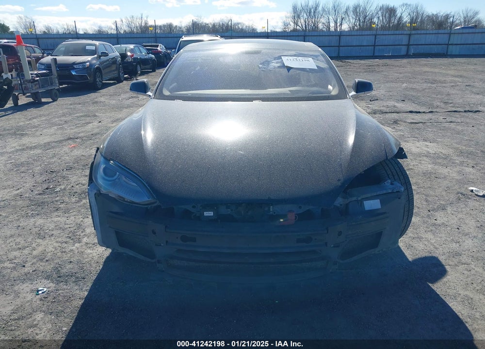 2014 TESLA MODEL S P85 VIN: 5YJSA1H12EFP42224