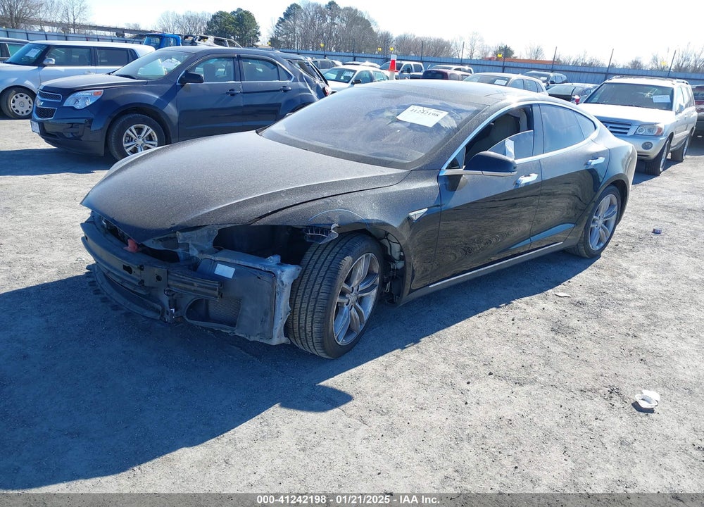 2014 TESLA MODEL S P85 VIN: 5YJSA1H12EFP42224