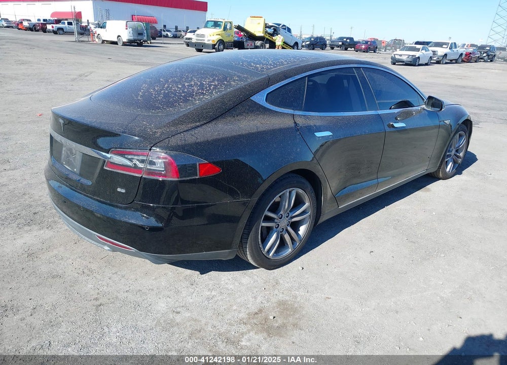 2014 TESLA MODEL S P85 VIN: 5YJSA1H12EFP42224
