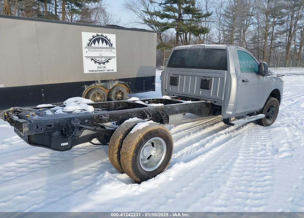 2024 RAM 3500 CHASSIS TRADESMAN/SLT VIN: 3C7WRTBJ2RG220341