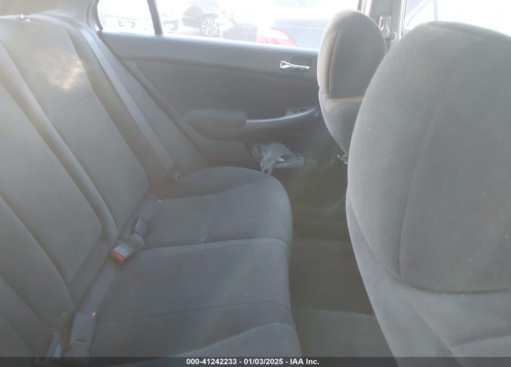 2003 HONDA ACCORD 2.4 EX VIN: JHMCM56663C067939