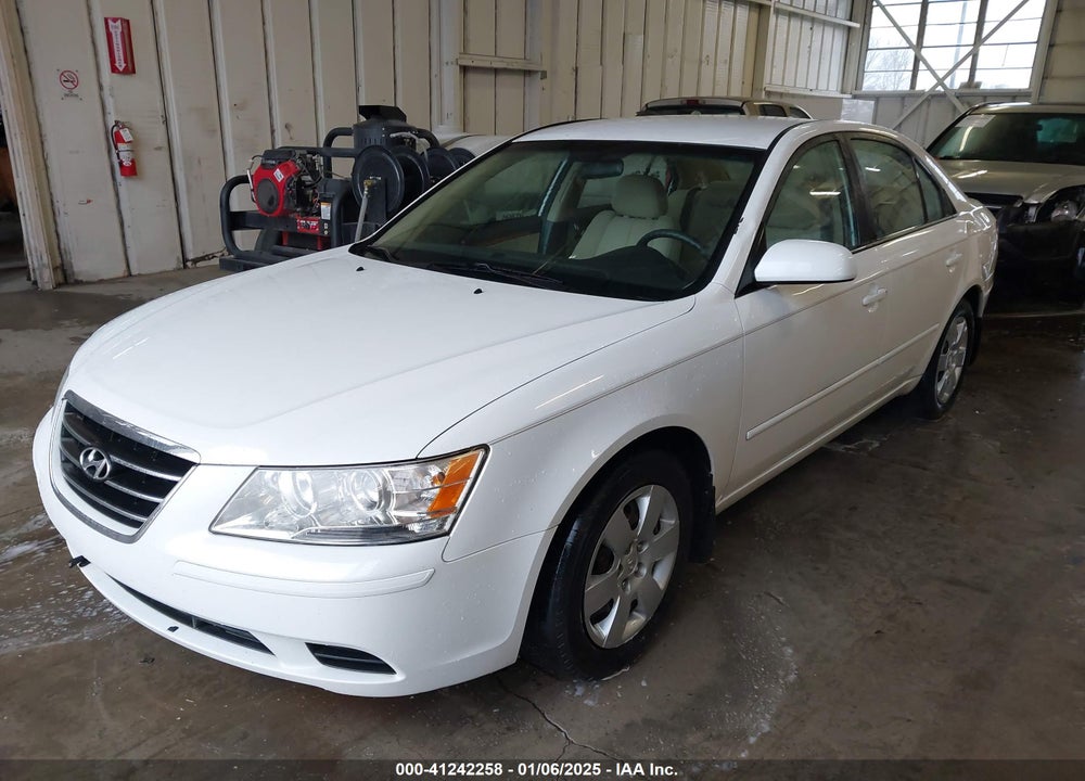 2009 HYUNDAI SONATA VIN: 5NPET46C89H524468