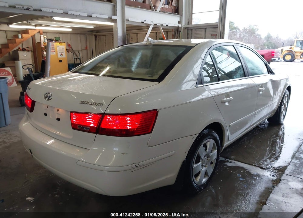 2009 HYUNDAI SONATA VIN: 5NPET46C89H524468