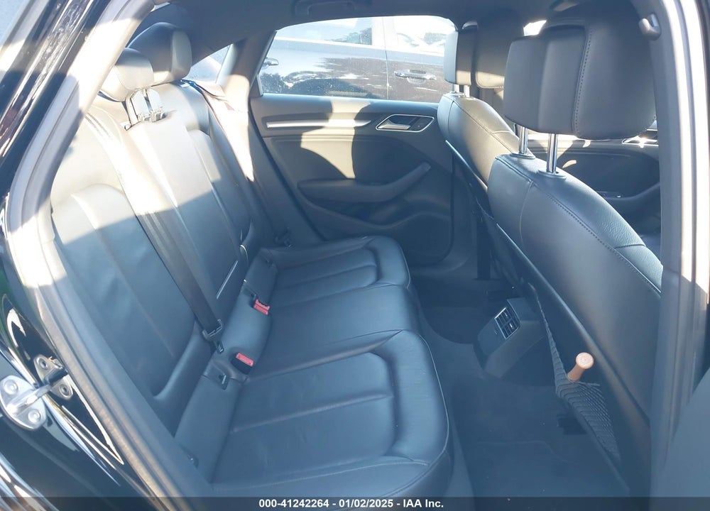 2018 AUDI A3 2.0T PREMIUM VIN: WAUAUGFFXJ1033593