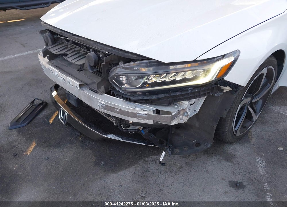 2019 HONDA ACCORD VIN: 1HGCV1F3XKA142599