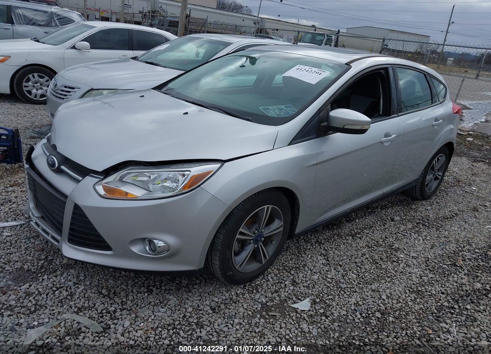2014 FORD FOCUS SE VIN: 1FADP3K2XEL435620