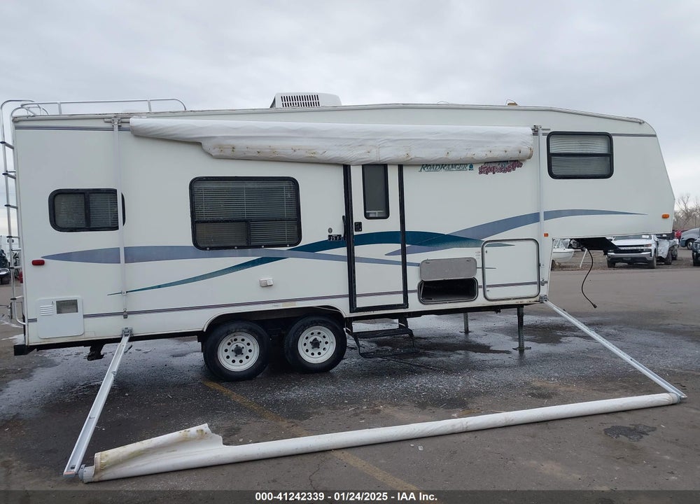 1998 KIT ROAD RANGER 25YF VIN: 1KR25EF27WB288121