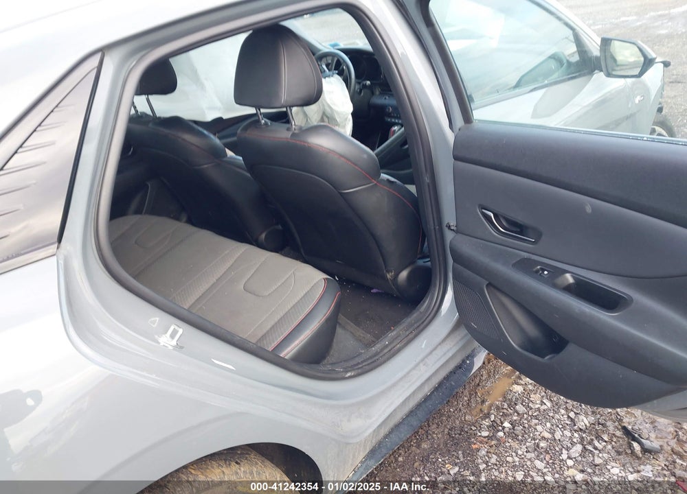 2022 HYUNDAI ELANTRA VIN: KMHLR4AF3NU341692
