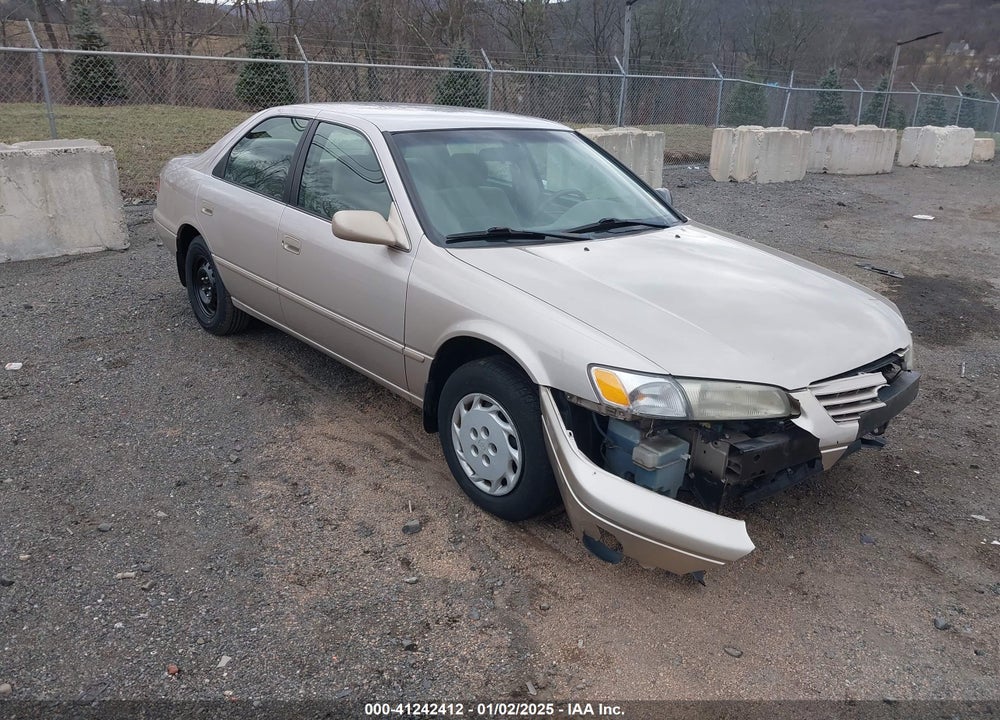 1999 TOYOTA CAMRY LE VIN: 4T1BG22K8XU476235