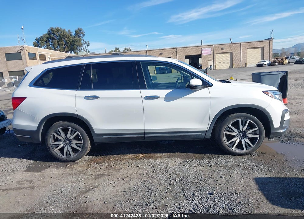 2022 HONDA PILOT TOURING VIN: 5FNYF5H69NB004290