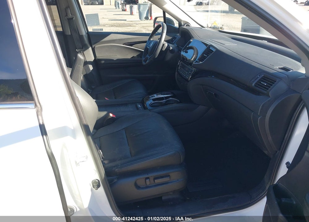 2022 HONDA PILOT TOURING VIN: 5FNYF5H69NB004290
